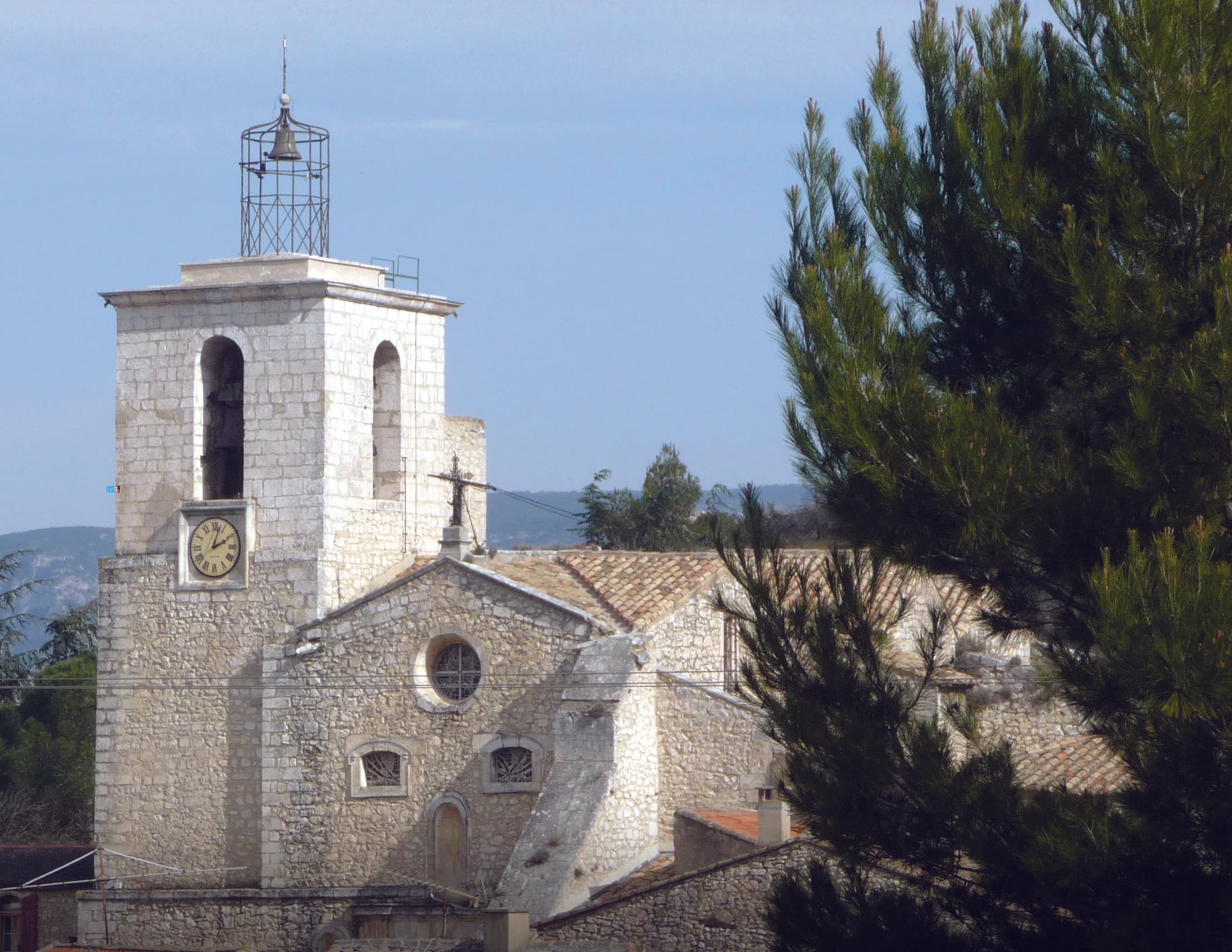 Visite archéologique de l'église paroissiale d'Orgon