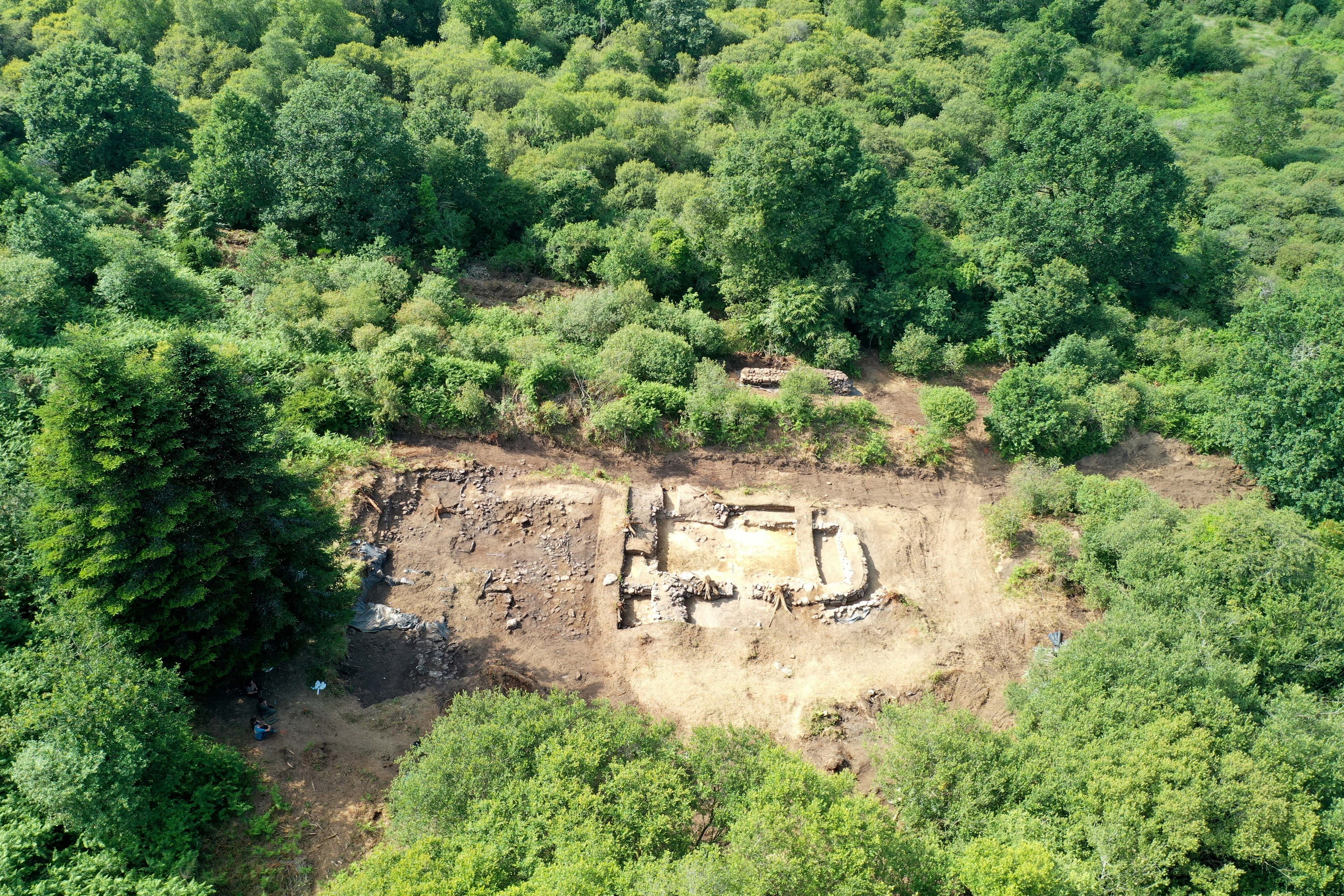 Visite du site archéologique - Goarem ar Manec'h (La Feuillée)