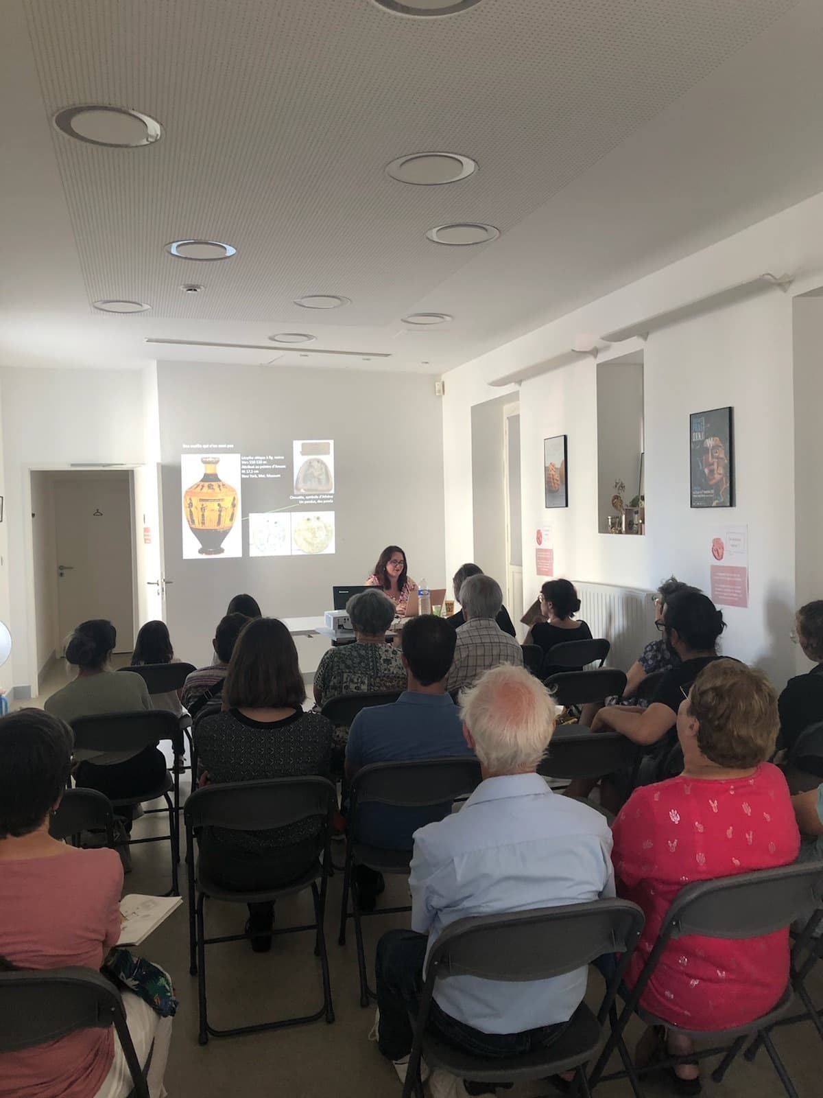 Conférence sur le collectionnisme par Nathalie Richard