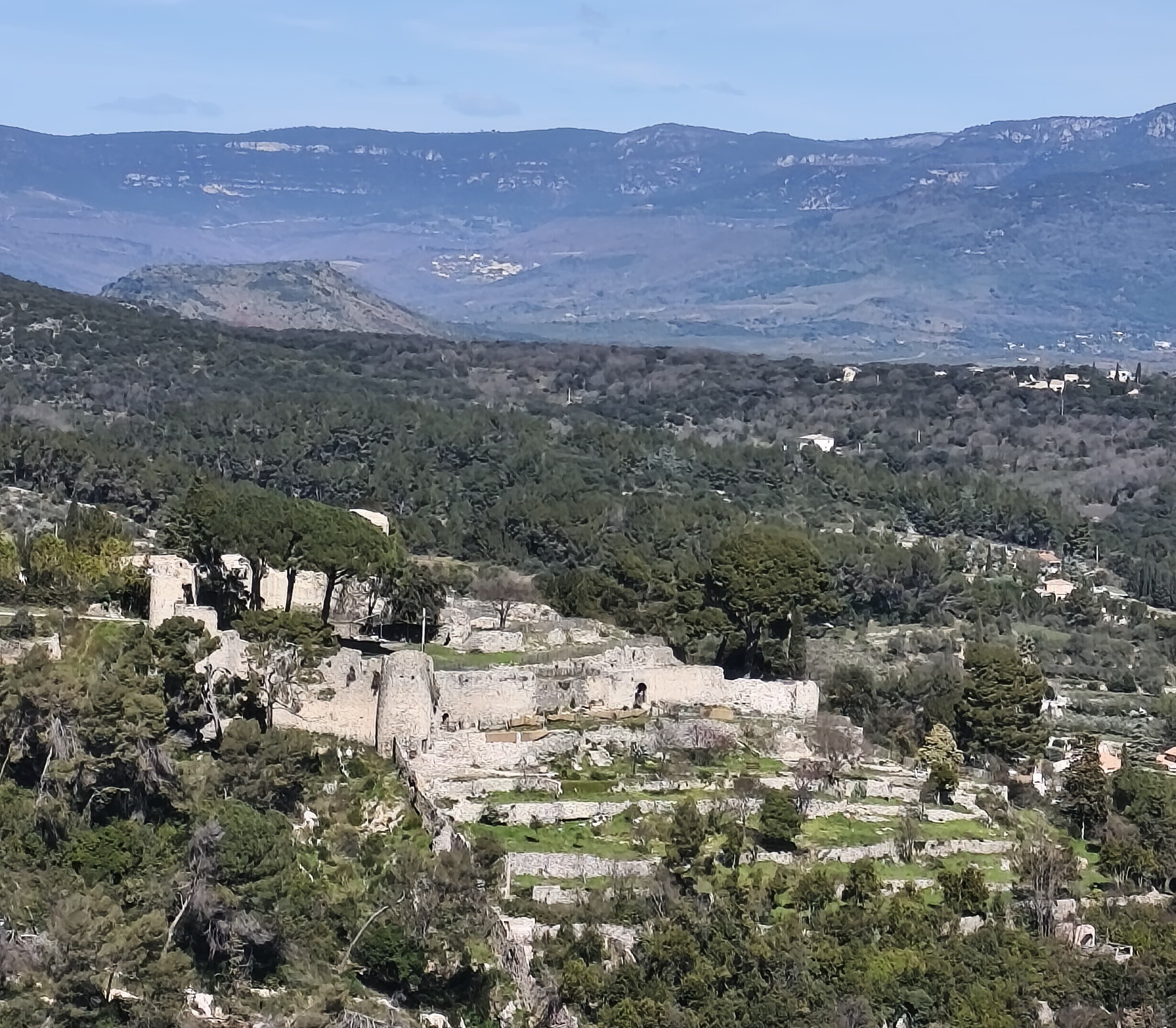 Visite des jardins du château des Guilhem